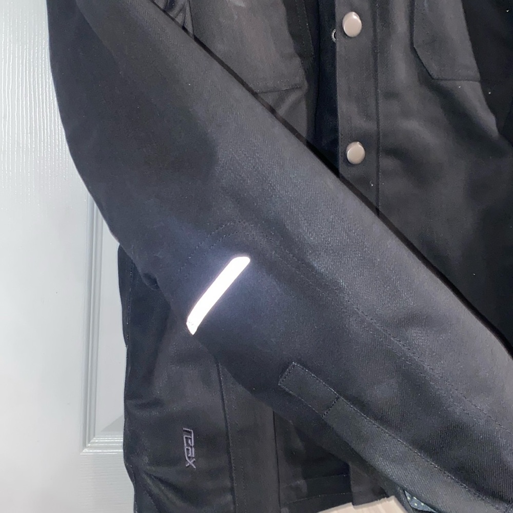 Motorcycle jacket - Picture 3 of 4